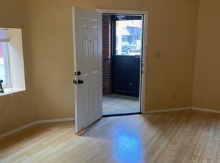 10 W Fulton St, Gloversville, NY 12078