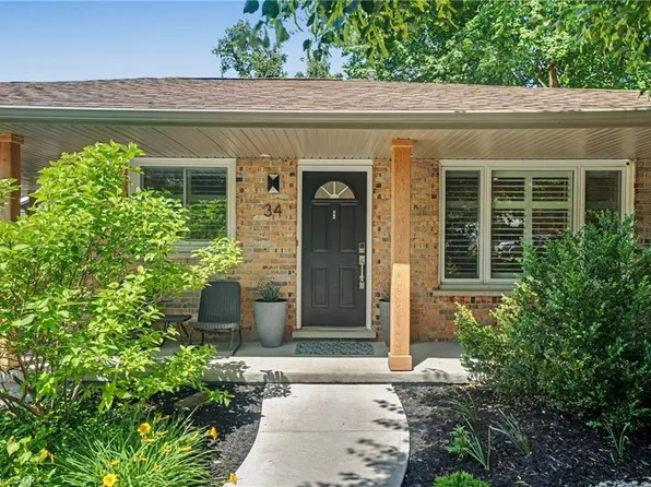 34 Randall Rd, Cambridge, ON N3C 1S1