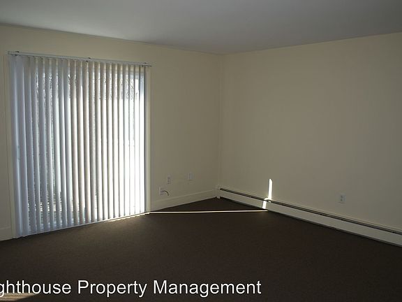 2nd image of 700 44th St SE APT 13