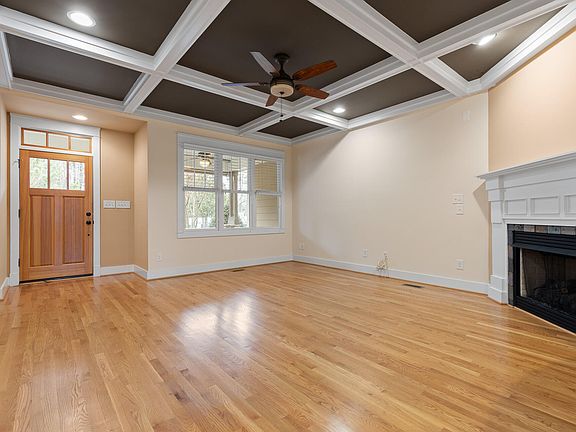 5th image of 3835 Durham Dr