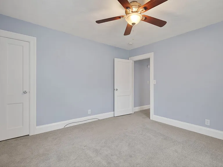 121 W Government Ave #A — Photo 13