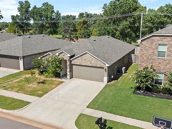 2nd image of 4401 Palmetto Bluff Dr