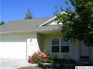 716 SE Azalea Ave, Dallas, OR 97338