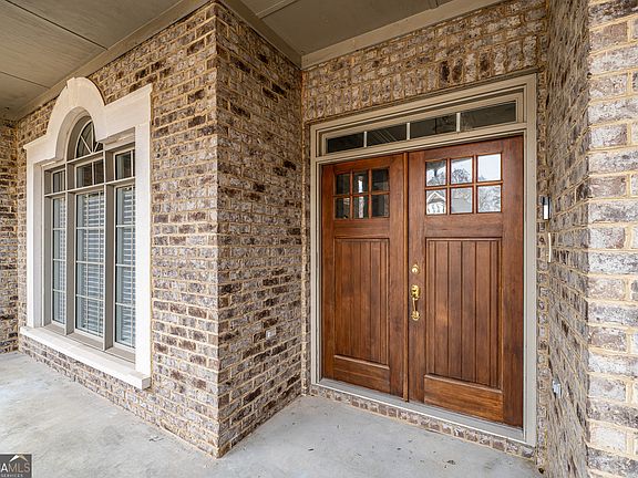 4th image of 4 Bridgeview Dr SE