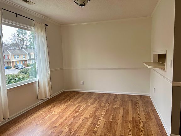 Front room with oversized window (unfurnished)