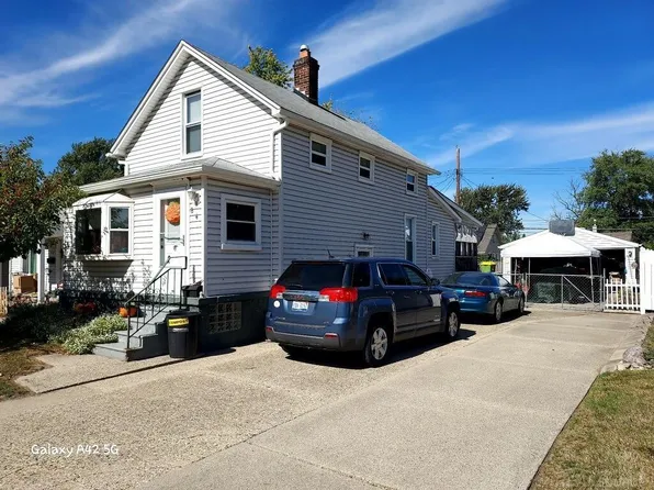 84 W Kalama Ave, Madison Heights, MI 48071