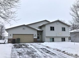 9283 Oriole Ln, Monticello, MN 55362