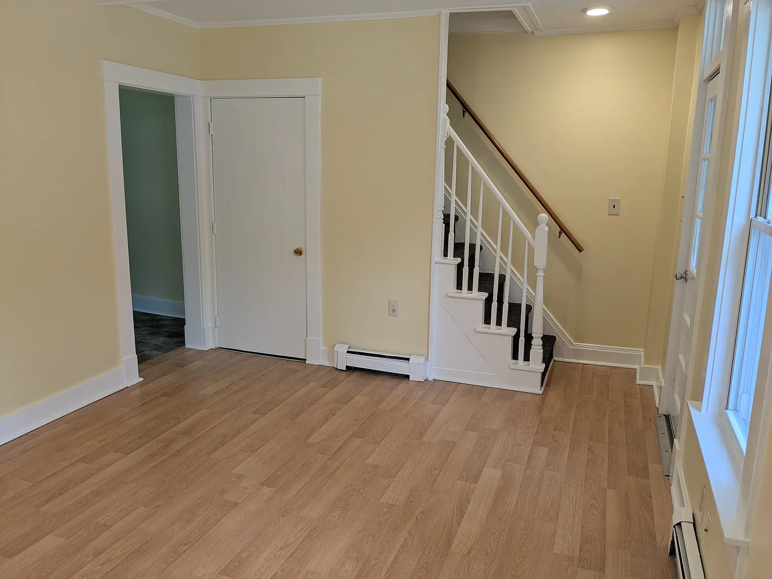 1 bed, 800 sqft, $975 — Photo 2