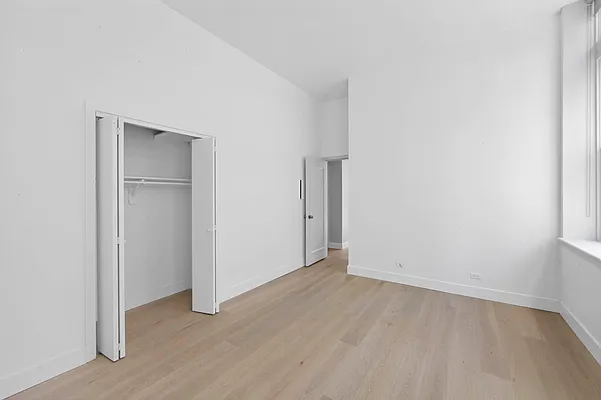 Rented by Tabak Real Estate | media 26