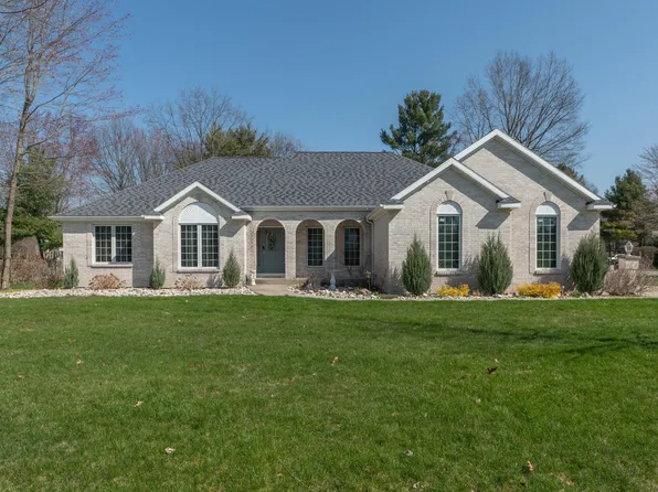 1060 Briarwood Ct, Muskegon, MI 49441