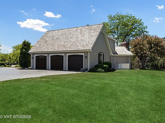 3rd image of 9316 Beaver Pond Ct