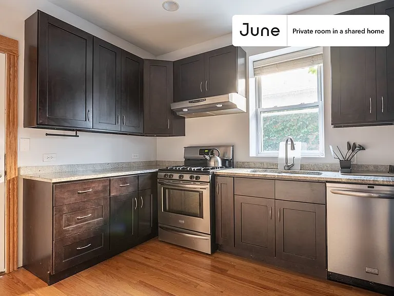 3020 N Sawyer Ave #C — Photo 11