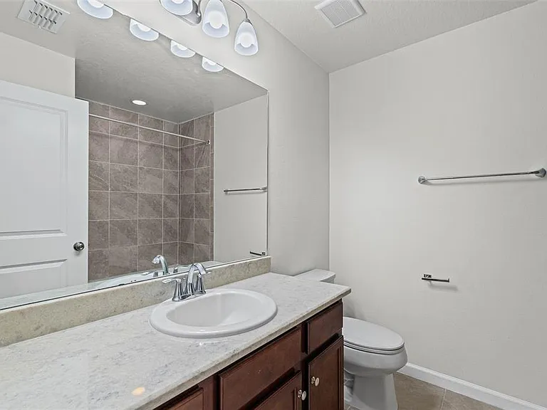 5248 Blossom Cv — Photo 23
