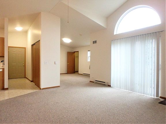 4th image of 1545 W Crystal Rock Ct Unit 3A