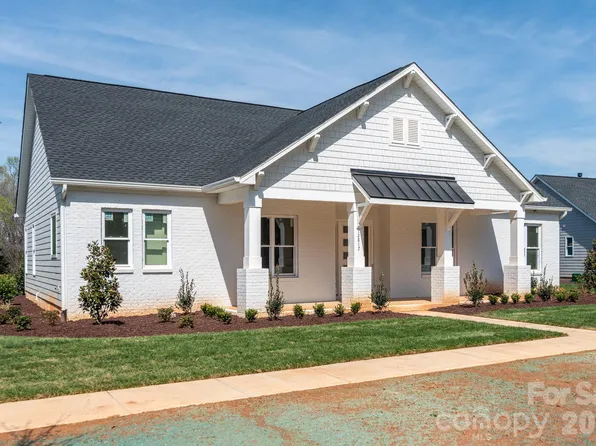 12817 Mayes Rd, Huntersville, NC 28078