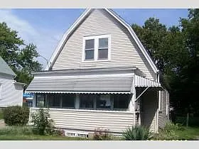 1025 W Gilbert Ave photo 1