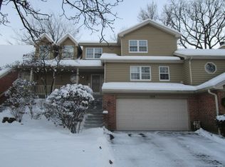 554 Shagbark Dr #554, Elgin, IL 60123