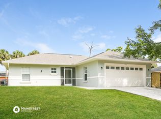 1245 Amherst St E, Lehigh, FL 33974