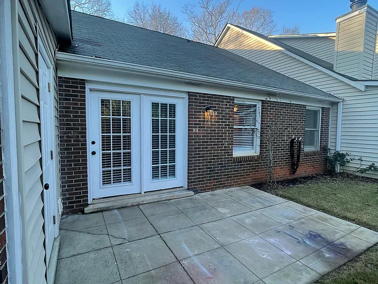 1506 Wenwood Ct — Photo 21