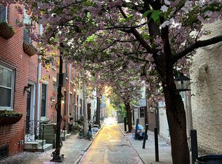 251 S 23rd St #2F, Philadelphia, PA 19103