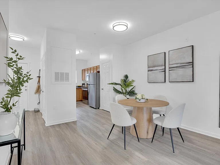 The Flats at Leland — Photo 4