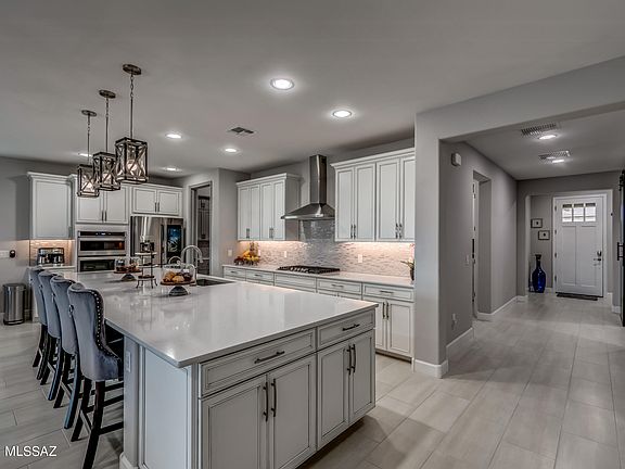 3rd image of 7585 W Buckeye Path