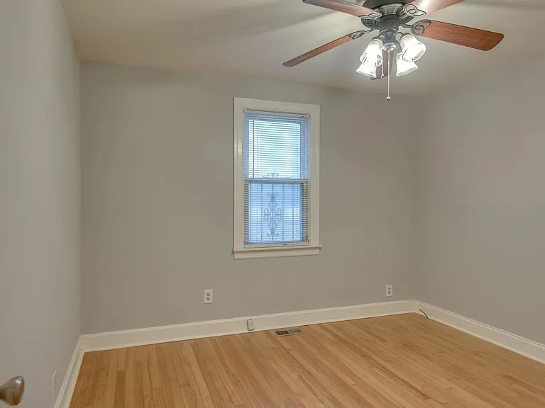 1812 Hillside Ave — Photo 8