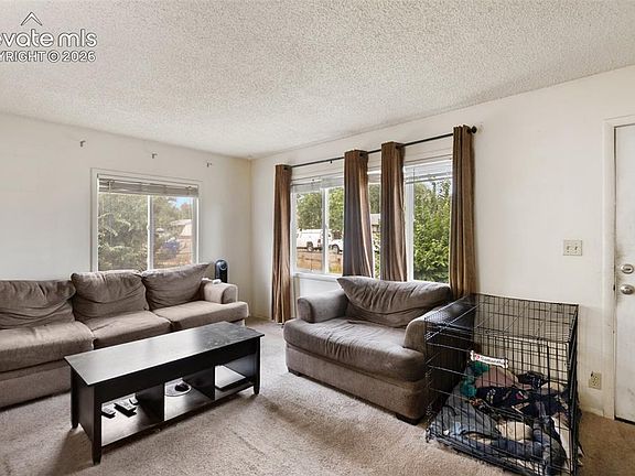 3rd image of 1205 Pando Ave