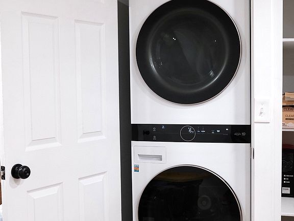 5th image of 281 E Center St #Basement