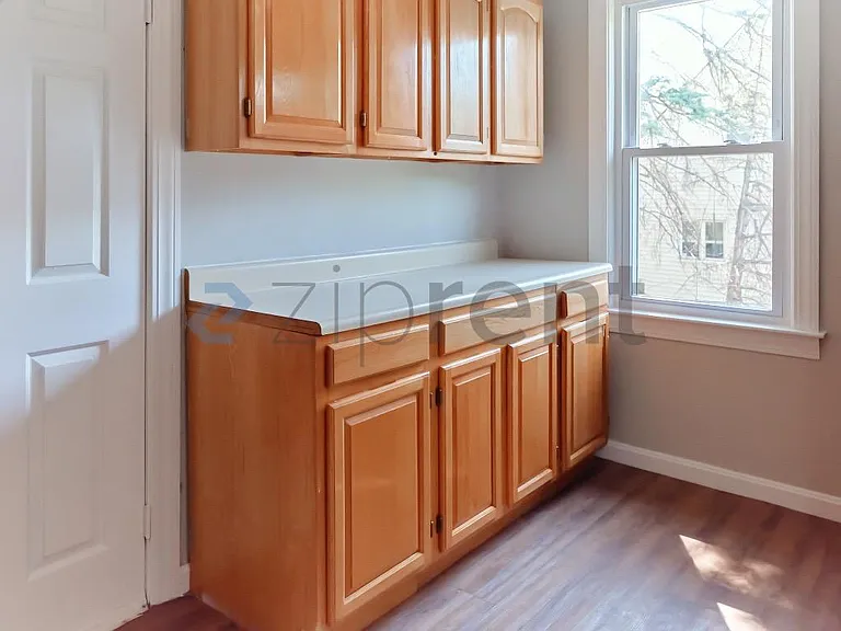 30 Forest Park Ave #2 — Photo 32