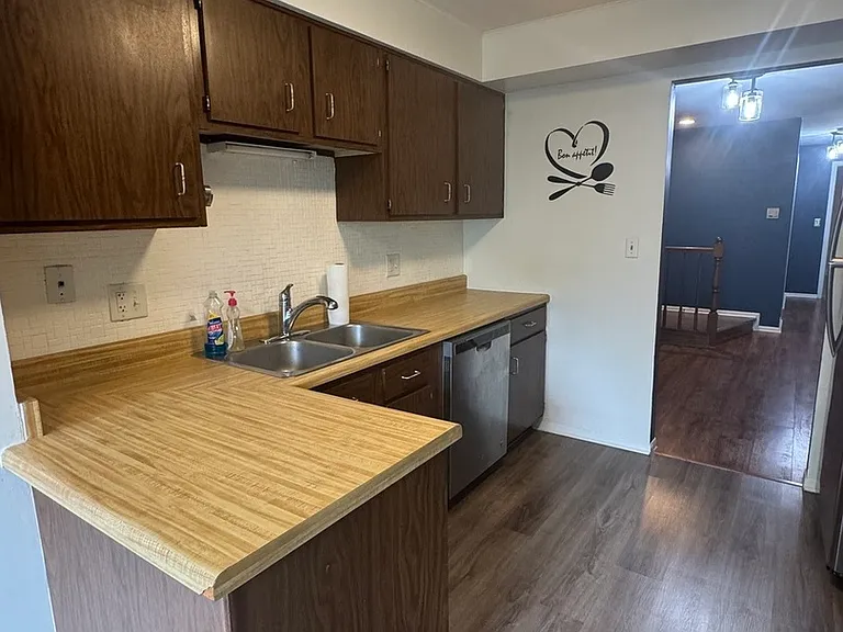 871 Cross Creek Ct #C3 — Photo 10