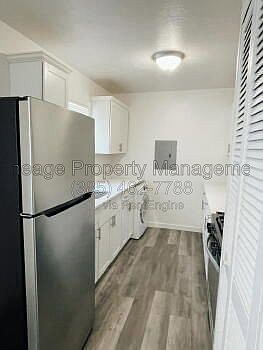 1st image of 1054 W 1520 N #E