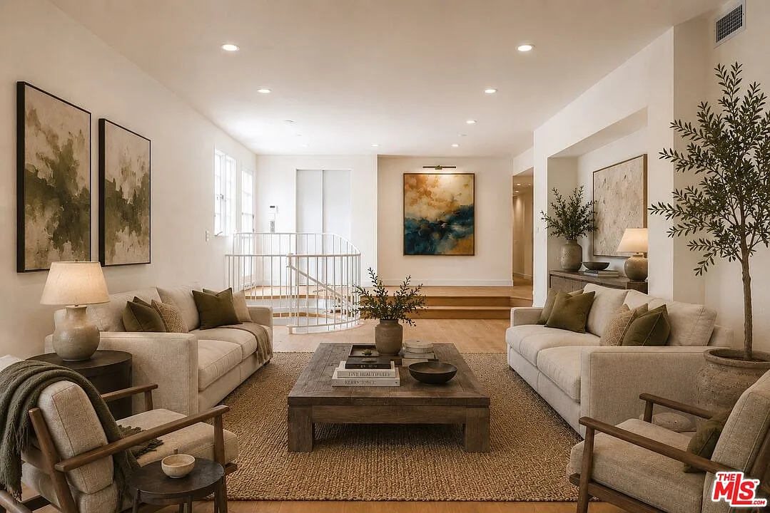 3 bed, 4.5 bath, 3026 sqft, $16,200 — Photo 4