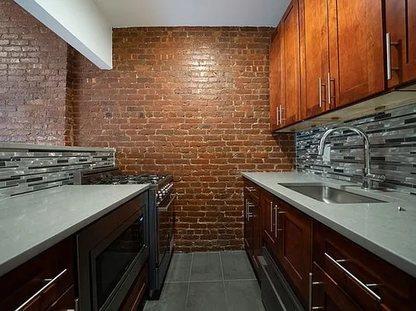 23 West 94th Street image 4 of 7