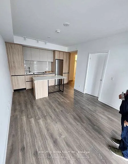 7950 Bathurst St #1124-A — Photo 3