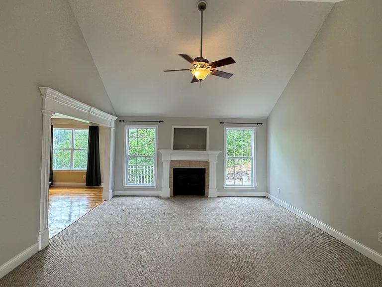 5685 Hyacinth Ln — Photo 6