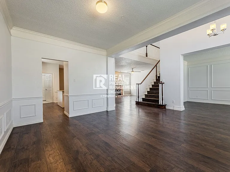 8817 Pocono Dr — Photo 9