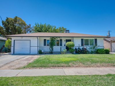 1821 W Lansing Way, Fresno, CA, 93705