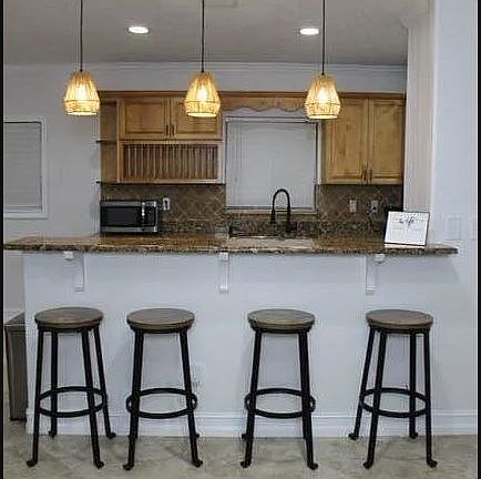 2nd image of 6424 Santa Monica Dr #A