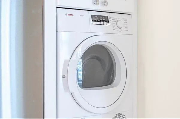 Rented by Compass | media 7