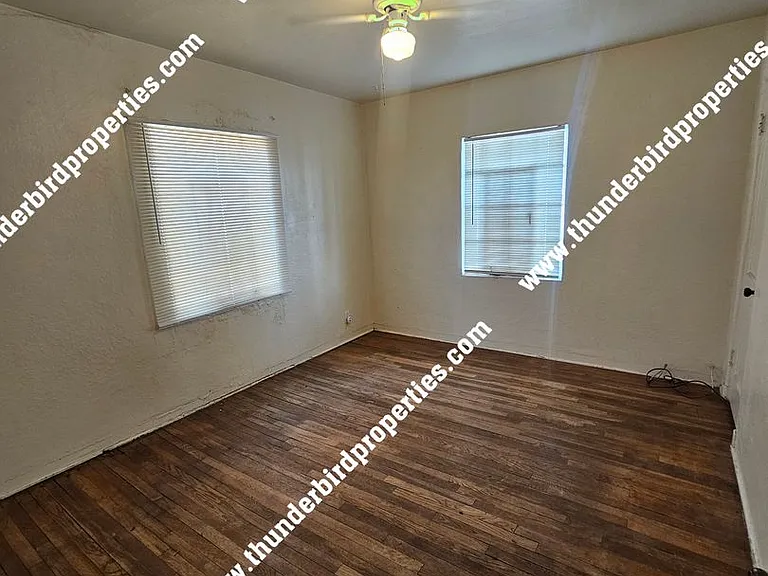 1622 Coal Ave SE — Photo 5