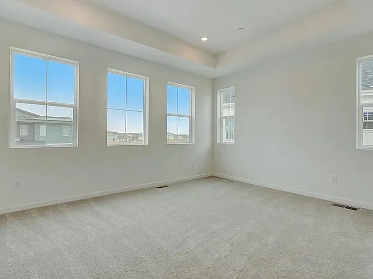 5483 Euclid Ct — Photo 26