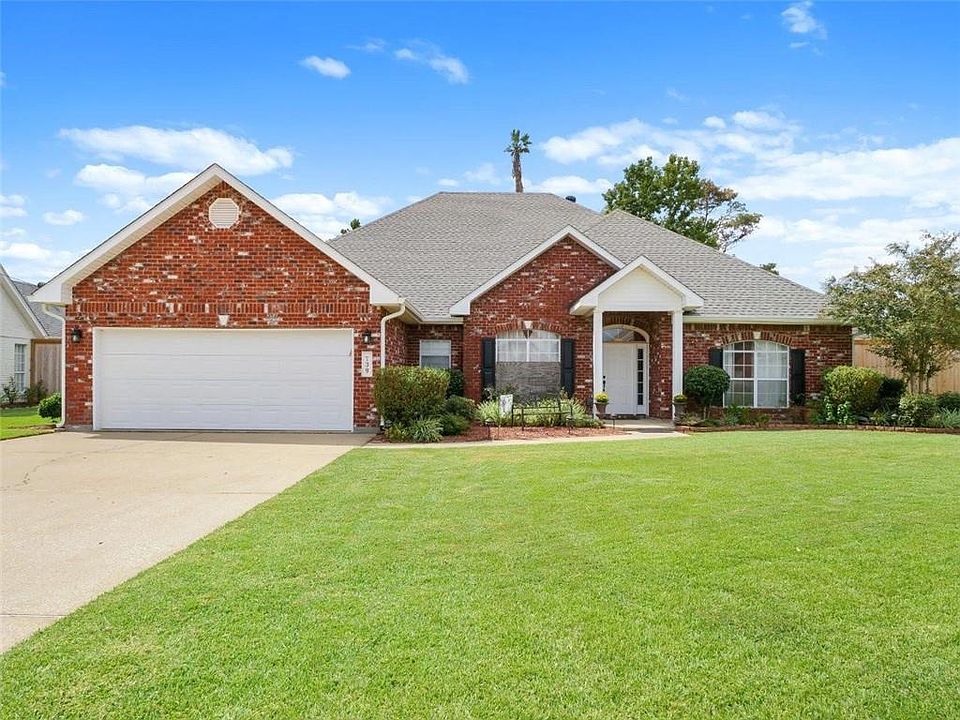 1st image of 739 Sherry Dr