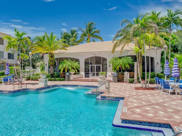 9303 Myrtlewood Cir W, Palm Beach Gardens, FL 33418