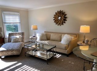 34 Oak Grove Pl #34, New Canaan, CT 06840