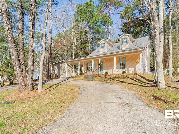 2nd image of 311 Ridgewood Dr