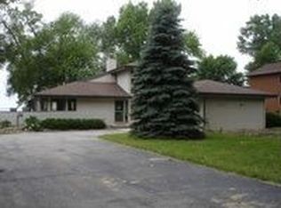 N8284 Deadwood Point Beach Rd, Fond Du Lac, WI 54937