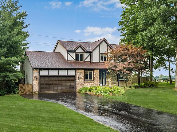3rd image of 8729 Ramblewood Ct NW