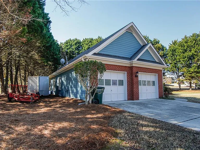 3875 Spring Manor Ct — Photo 2
