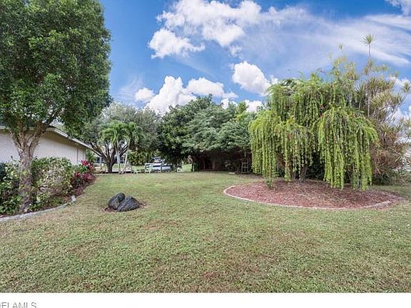 4th image of 4112 SW 3rd Ave